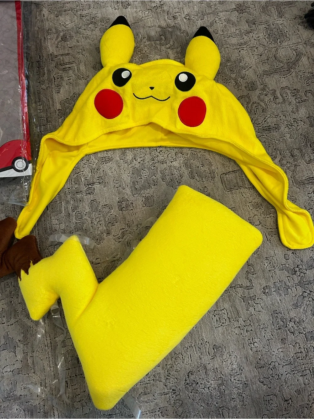 Pikachu Accessory Kit (Headpiece & Tail) 14+